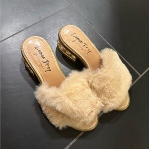 Lemon Drop Women's Cream Furry Mules